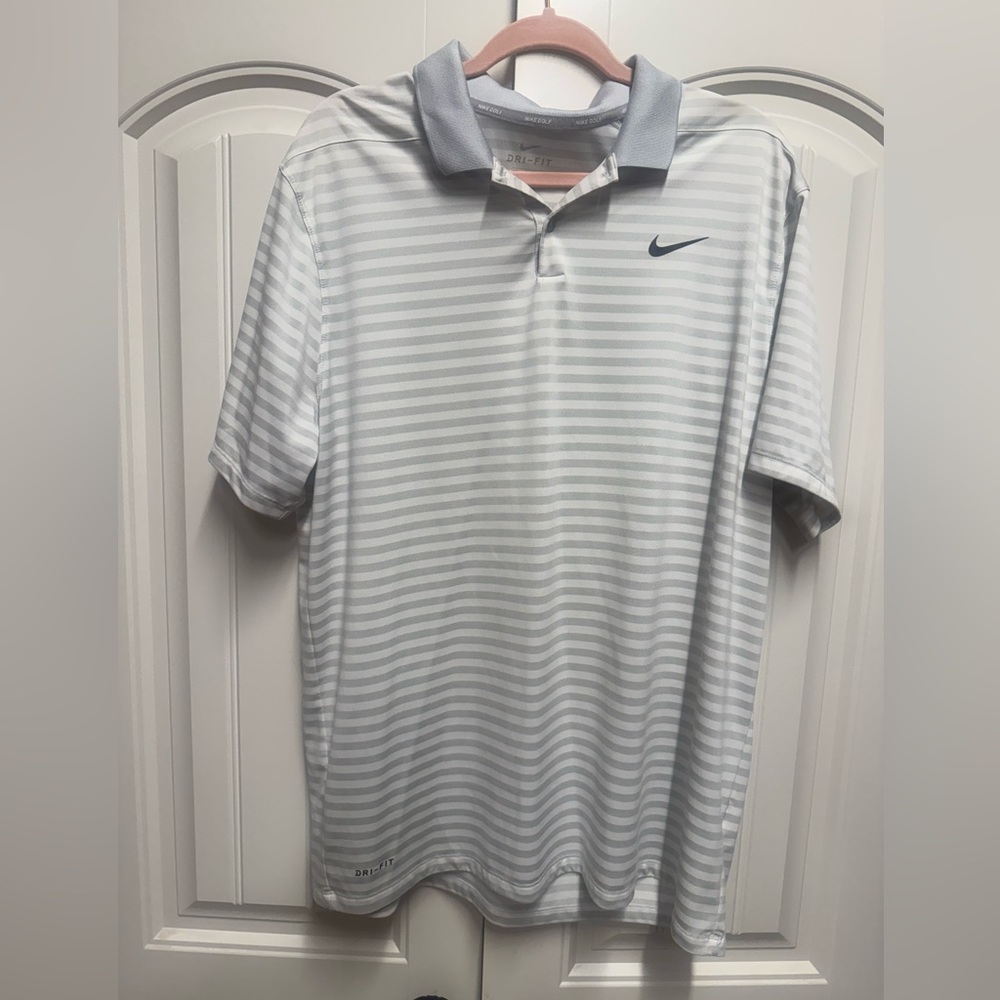 Nike Golf Men’s Polo. Gray And White Stripe. Size: XL. Dri Fit.